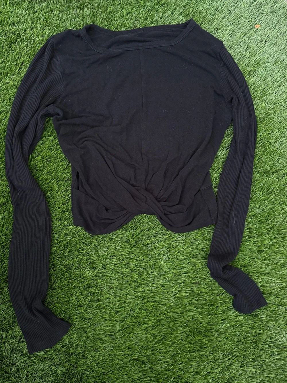 Alo Yoga Black Twist Front Top Long Sleeve Size Small Excellent Condition